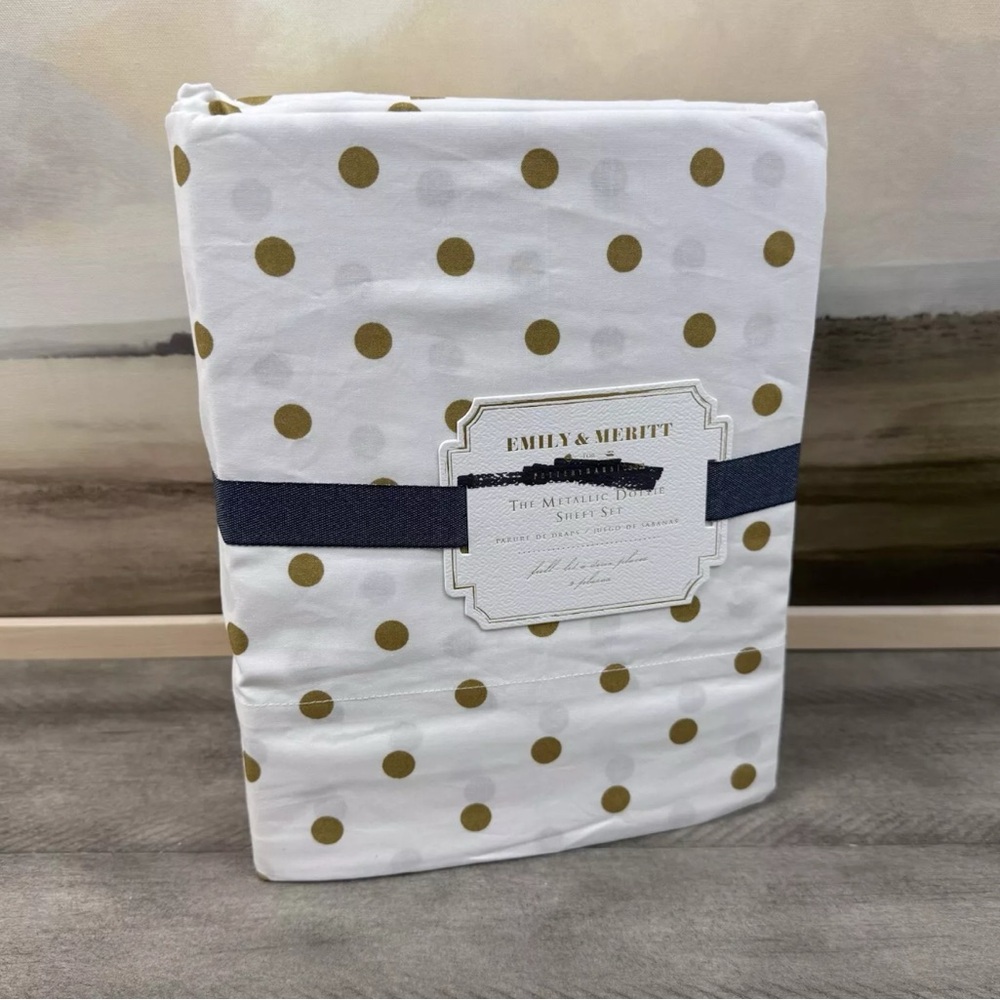 Pottery Barn Teen Emily & Meritt Metallic Dottie Sheet Set Full White Gold NWT